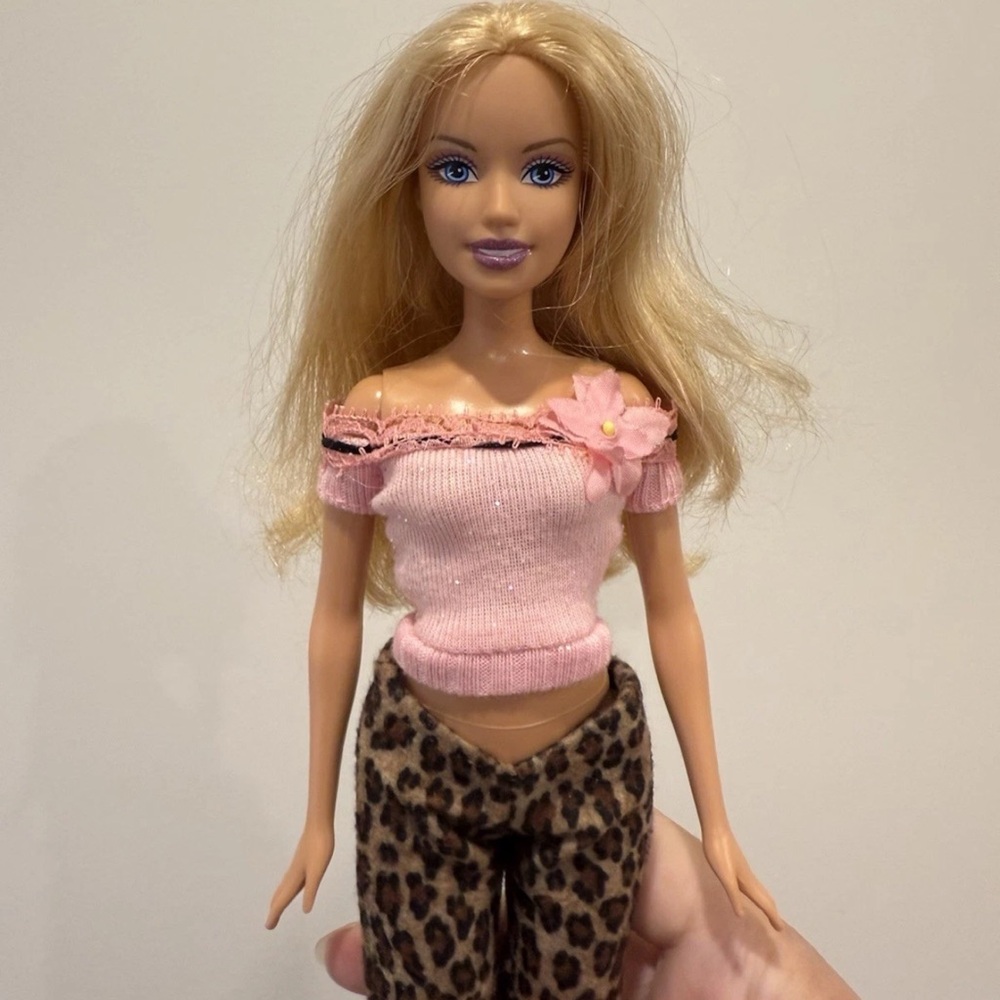 2/$40 vintage barbie doll 💕